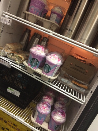 Illustration for article titled Starbucks Workers Unprepared For Unicorn Frappuccino Armageddon